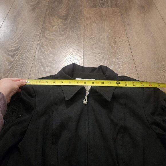 Vintage Joseph Ribkoff Trends Black Laser Cut Embellished Cotton Jacket Size 6 - Picture 9 of 16